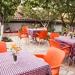 Villa Sulejmani 3* Gjirokastër