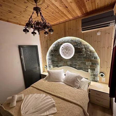 Villa Sulejmani 3* Gjirokastër