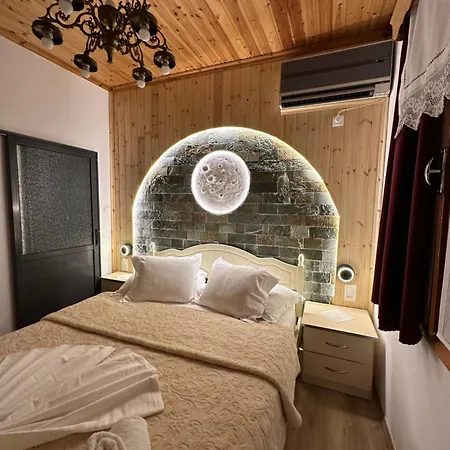 Mani 3* Gjirokastër